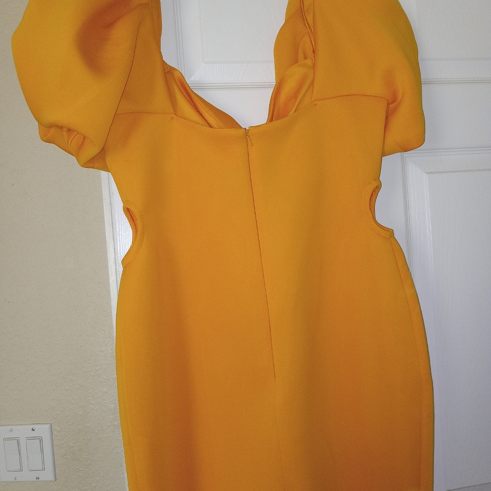 Dress - Picture 6 of 8